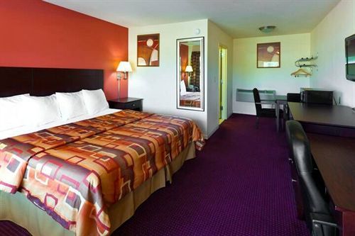 Budget Lodge Buena Екстериор снимка