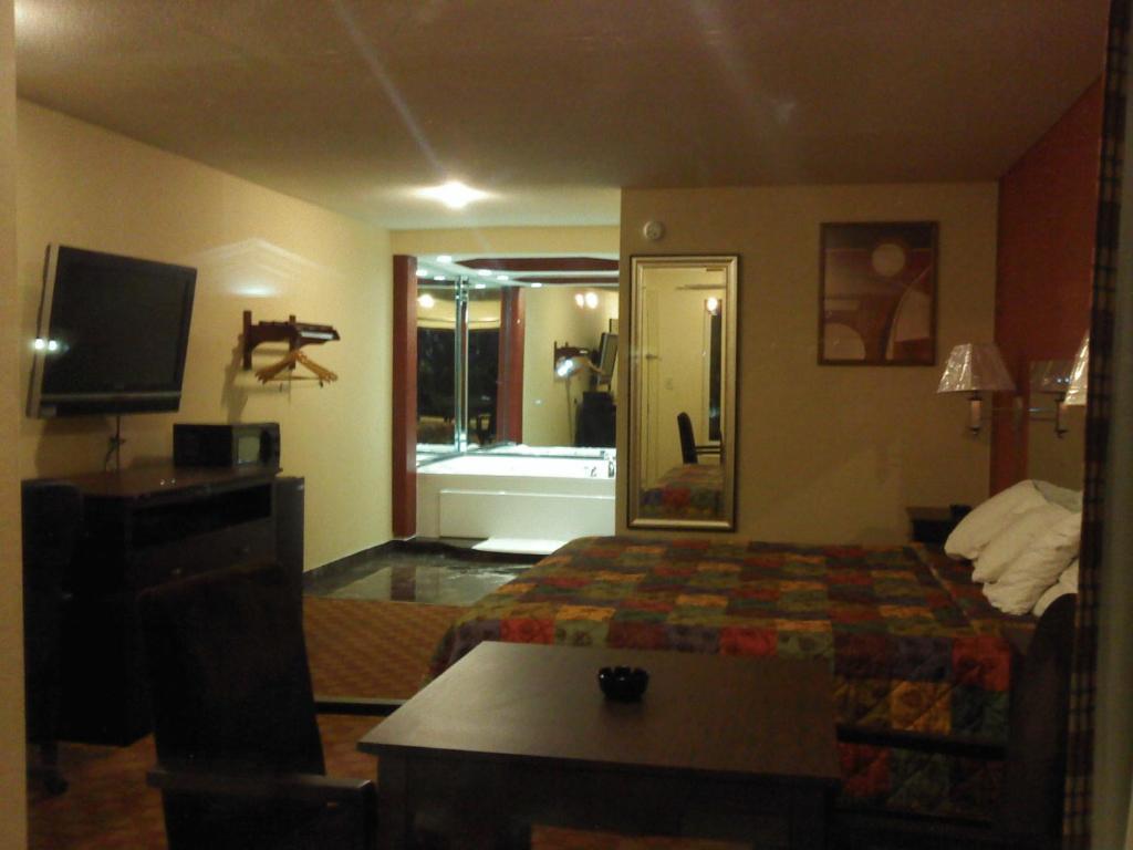 Budget Lodge Buena Стая снимка